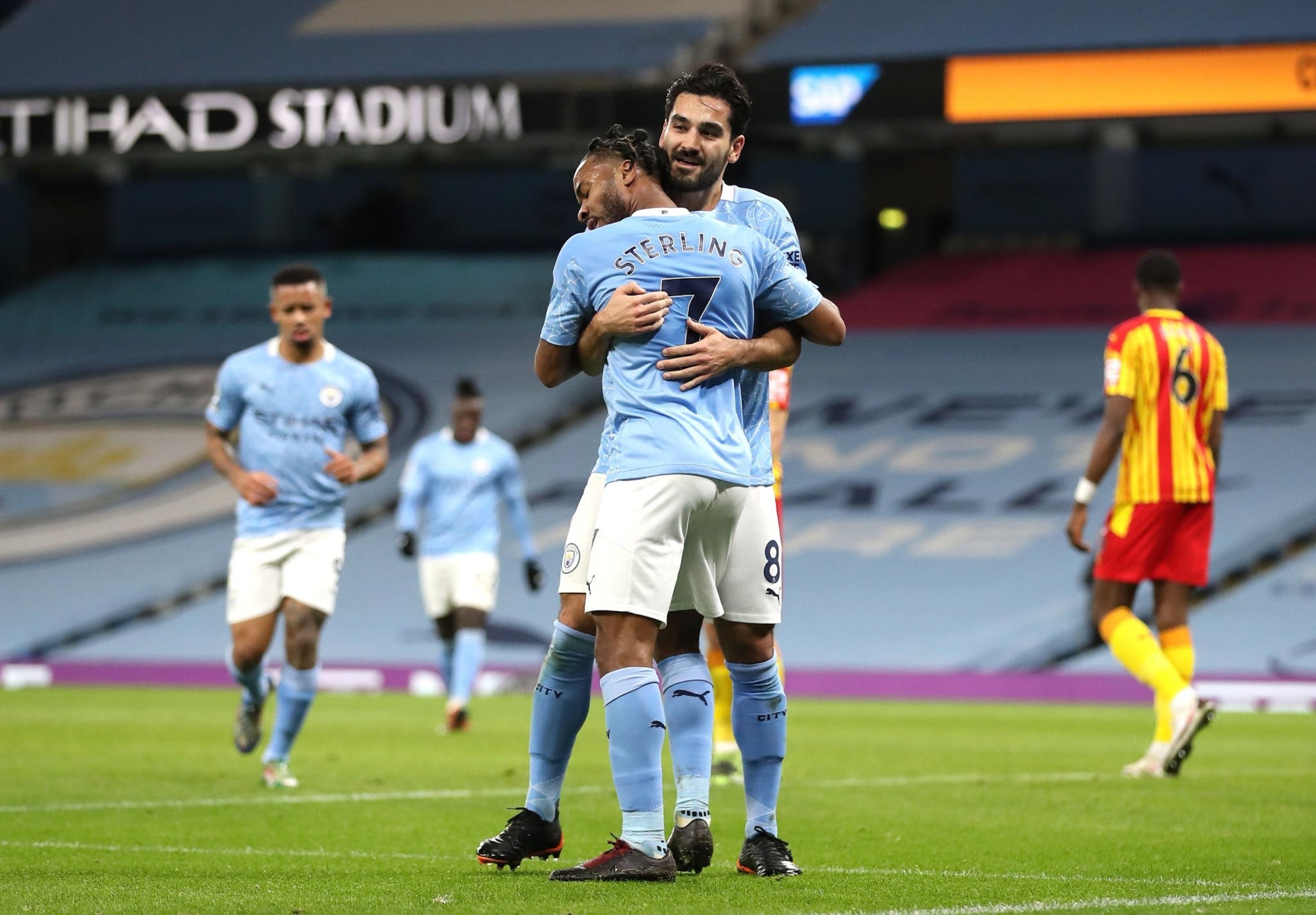 门前抢点 门前抢点